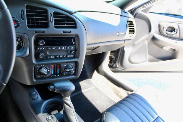 Photo of 2004 Black Chevrolet Monte Carlo