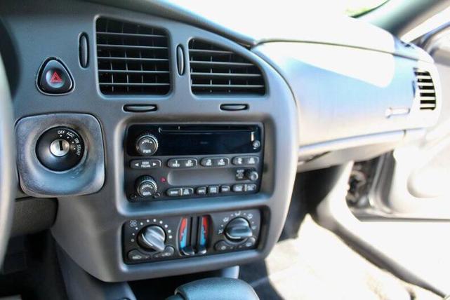 Photo of 2004 Black Chevrolet Monte Carlo