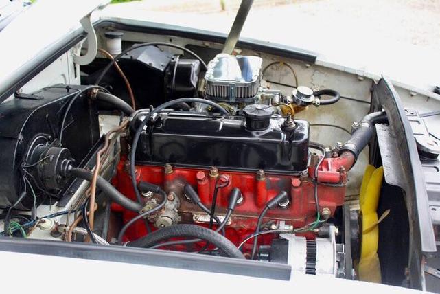 Photo of 1975 White MG MGB