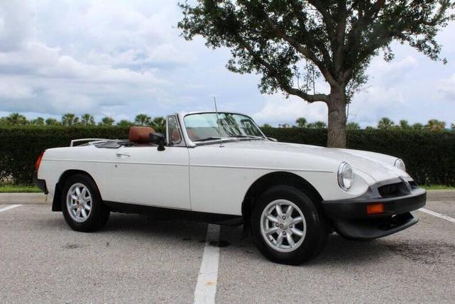 Photo of 1975 White MG MGB