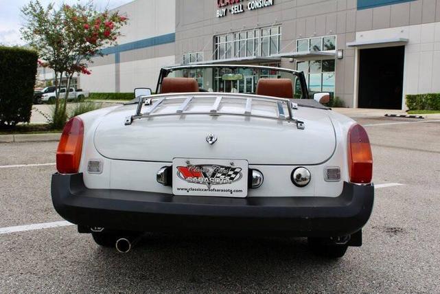 Photo of 1975 White MG MGB