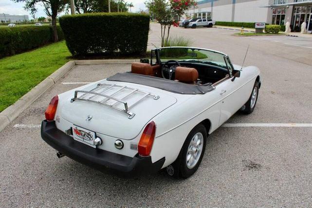 Photo of 1975 White MG MGB