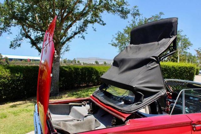 Photo of 1966 Red Ford Thunderbird