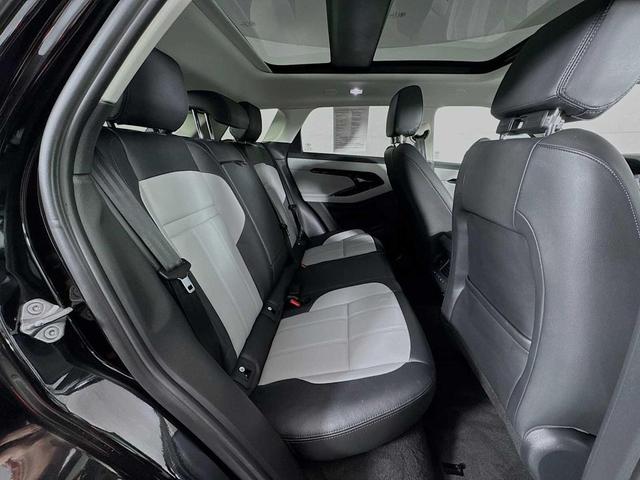 Photo of 2025 Santorini Black Metallic Land Rover Range Rover Evoque