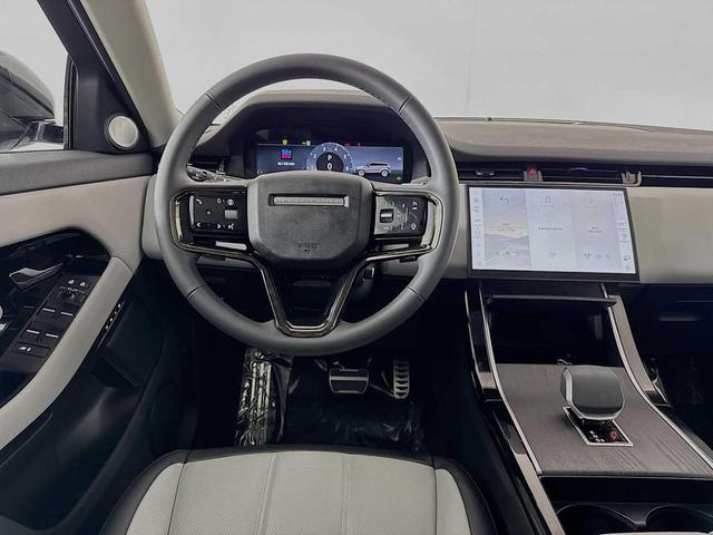 Photo of 2025 Santorini Black Metallic Land Rover Range Rover Evoque