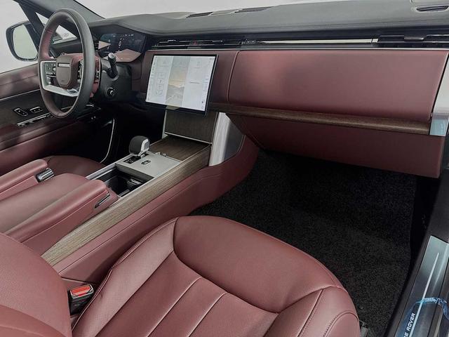 Photo of 2025 Varesine Blue Land Rover Range Rover