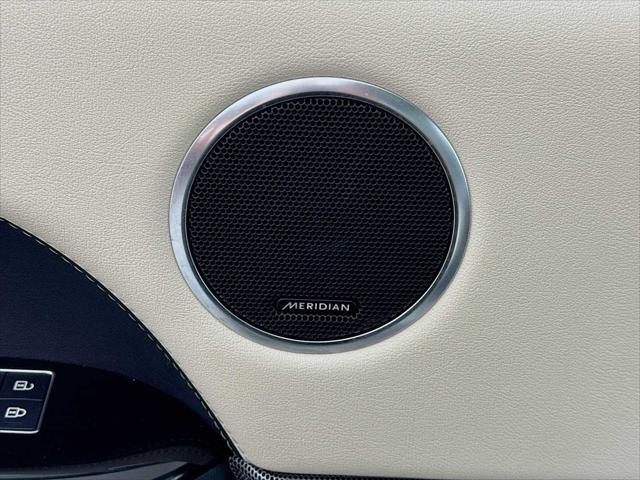 Photo of 2021 Santorini Black Metallic Land Rover Range Rover Sport