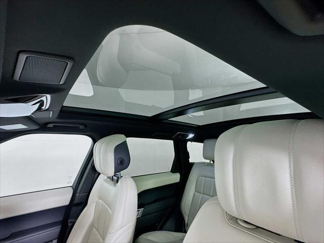 Photo of 2021 Santorini Black Metallic Land Rover Range Rover Sport