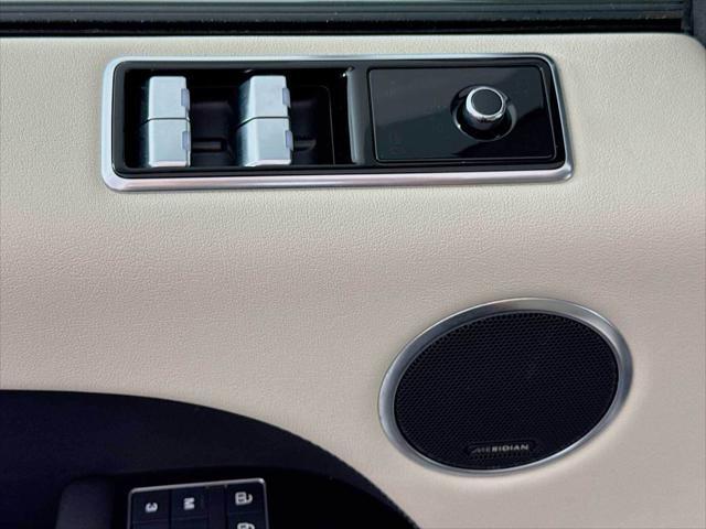 Photo of 2021 Santorini Black Metallic Land Rover Range Rover Sport