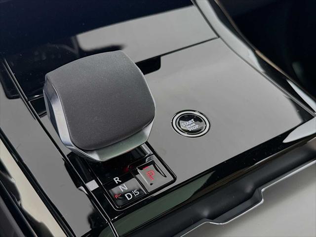 Photo of 2025 Santorini Black Land Rover Range Rover Sport