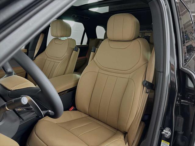 Photo of 2025 Santorini Black Land Rover Range Rover Sport