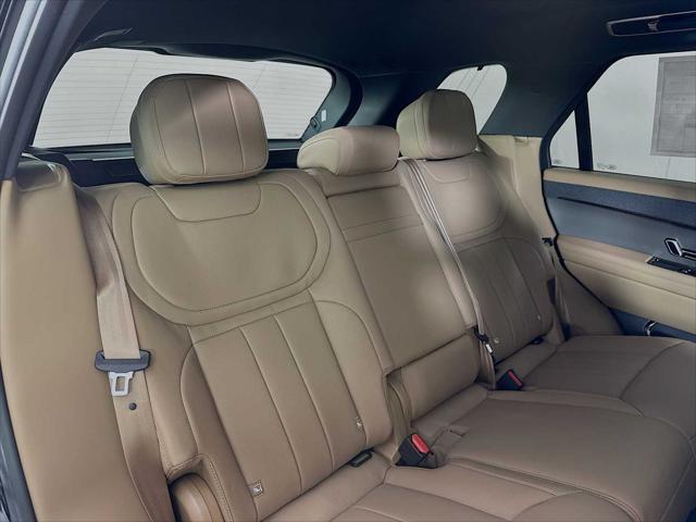 Photo of 2025 Santorini Black Land Rover Range Rover Sport