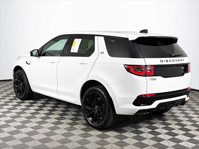 Photo of 2022 White Land Rover Discovery Sport