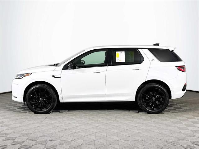 Photo of 2022 White Land Rover Discovery Sport