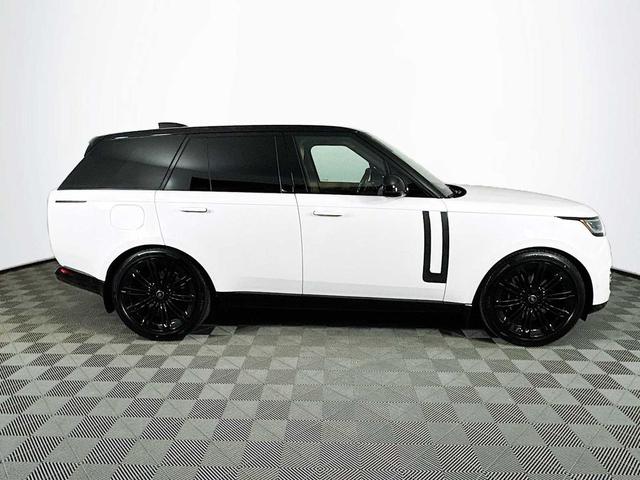 Photo of 2025 Ostuni Pearl White Land Rover Range Rover