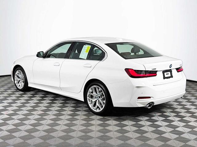 Photo of 2025 Alpine White BMW 330