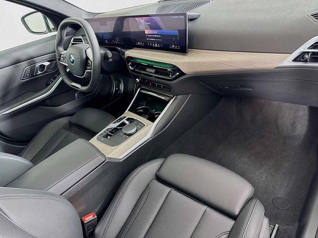 Photo of 2025 Alpine White BMW 330