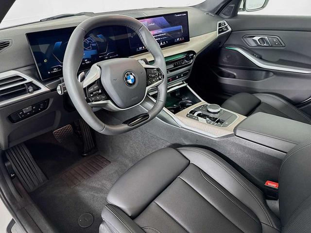 Photo of 2025 Alpine White BMW 330