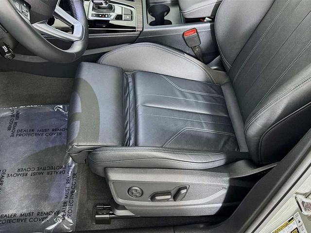 Photo of 2023 Chronos Gray Metallic Audi Q5