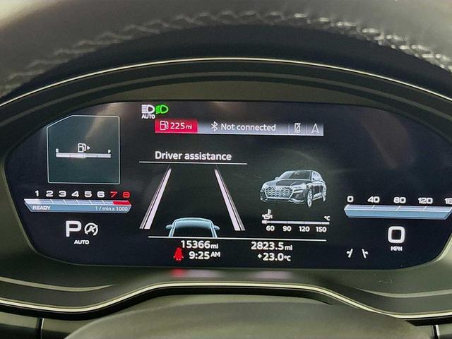 Photo of 2023 Chronos Gray Metallic Audi Q5