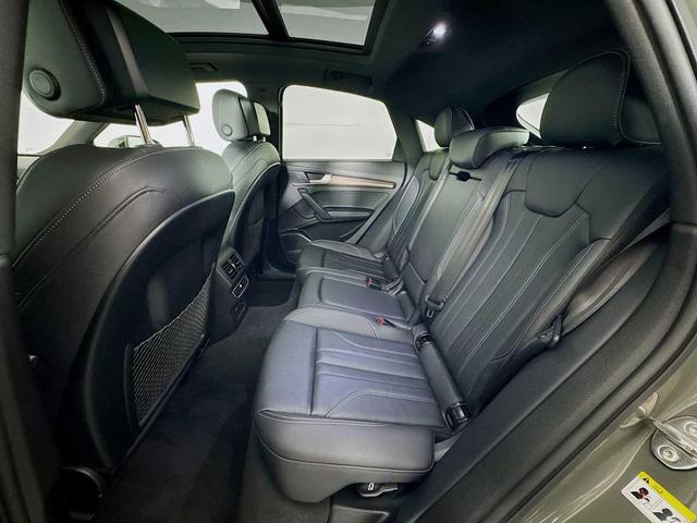 Photo of 2023 Chronos Gray Metallic Audi Q5