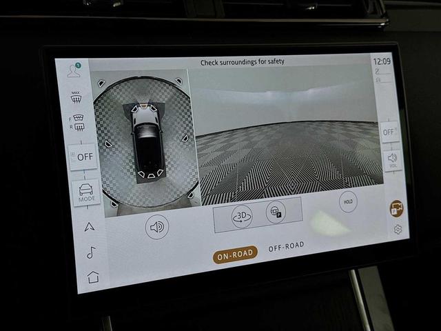 Photo of 2026 Fuji White Land Rover Range Rover Velar