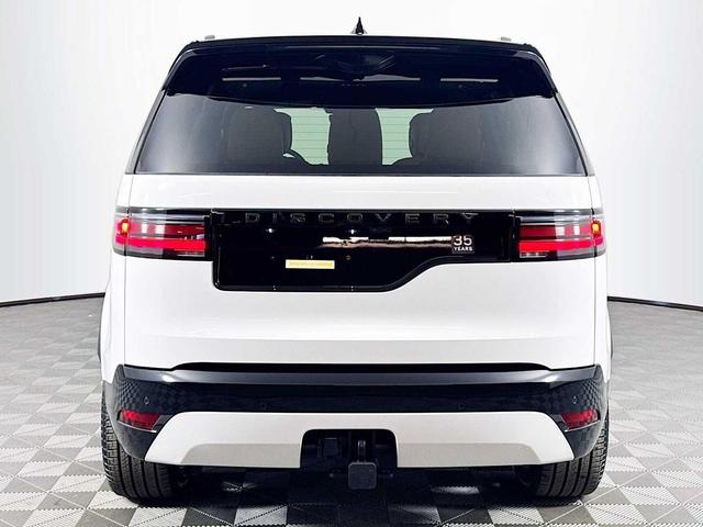Photo of 2025 Fuji White Land Rover Discovery