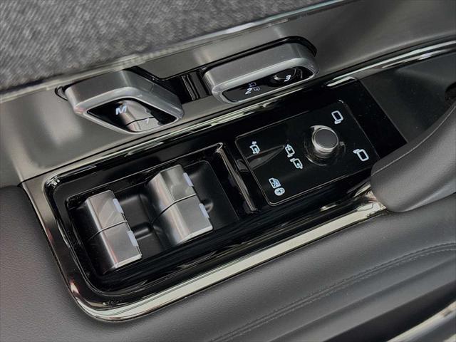 Photo of 2025 Varesine Blue Land Rover Range Rover Sport