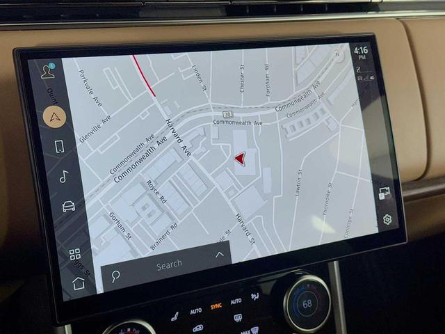 Photo of 2023 Fuji White Land Rover Range Rover