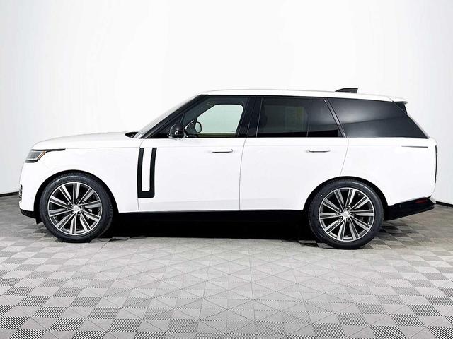 Photo of 2023 Fuji White Land Rover Range Rover
