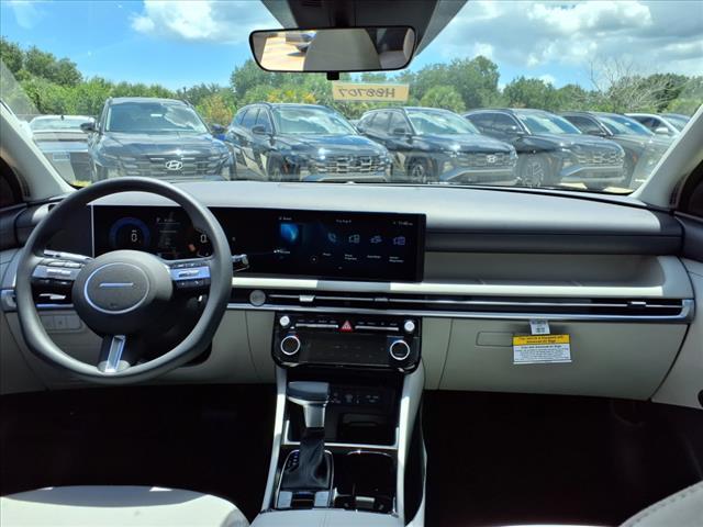 Photo of 2025 Gray Hyundai TUCSON