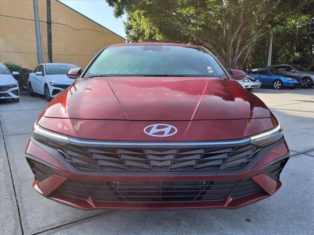 Photo of 2025 Blue Hyundai ELANTRA HEV
