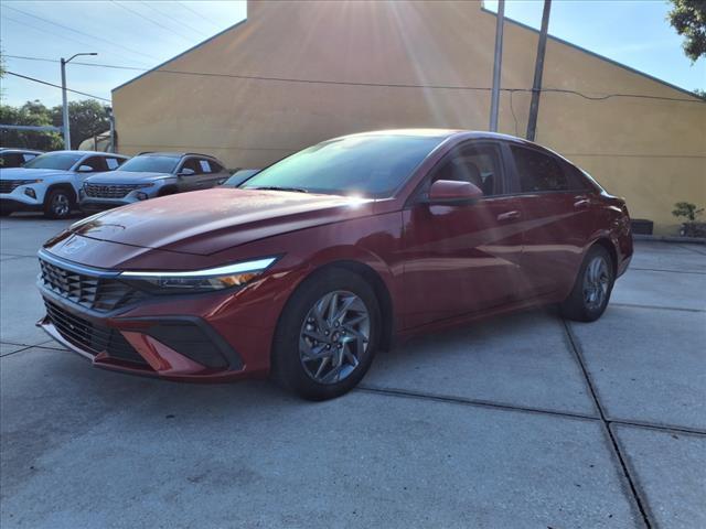 Photo of 2025 Blue Hyundai ELANTRA HEV
