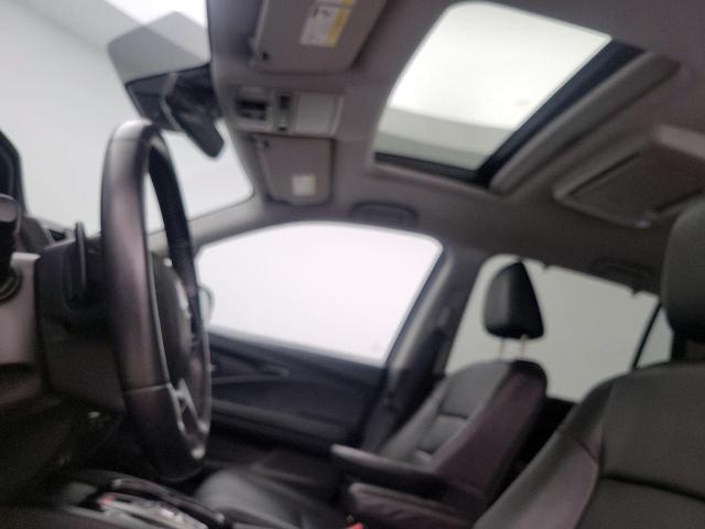 Photo of 2022 Gray Honda Pilot