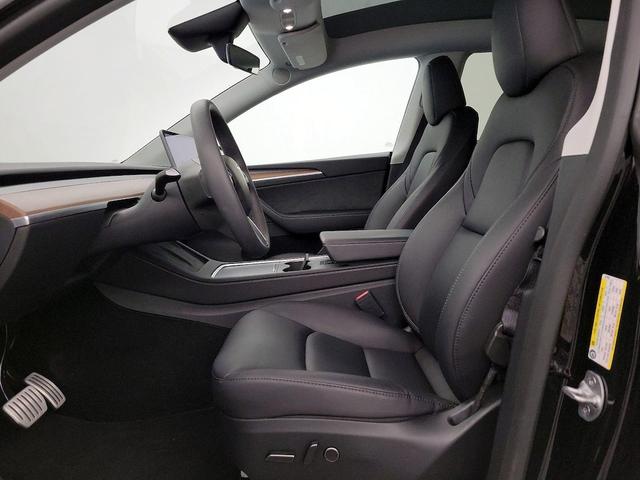Photo of 2024 Black Tesla Model Y