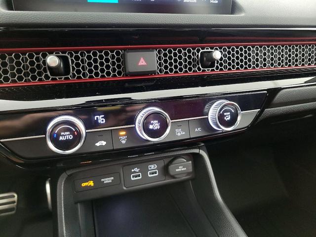 Photo of 2024 Gray Honda Civic