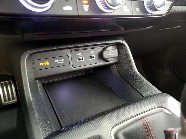 Photo of 2024 Gray Honda Civic