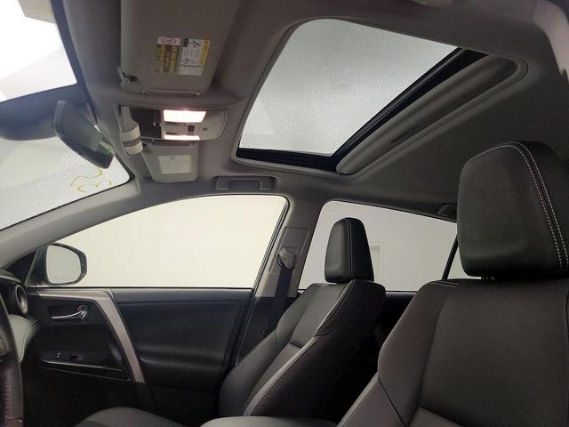 Photo of 2017 Blue Toyota RAV4 Hybrid