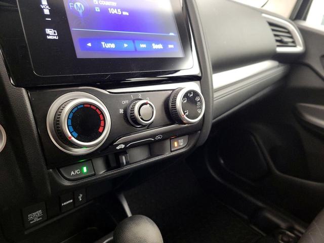 Photo of 2015 Blue Honda Fit