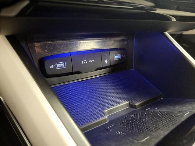 Photo of 2022 Black Hyundai TUCSON Hybrid