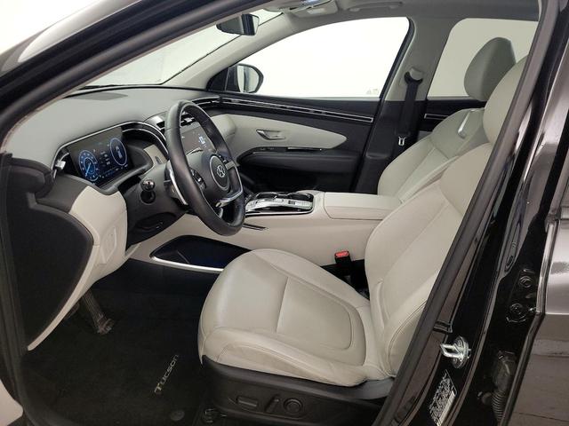 Photo of 2022 Black Hyundai TUCSON Hybrid