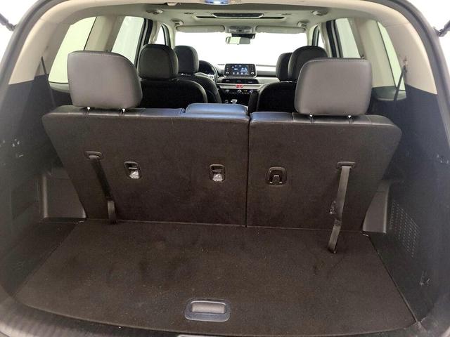 Photo of 2020 White Kia Telluride