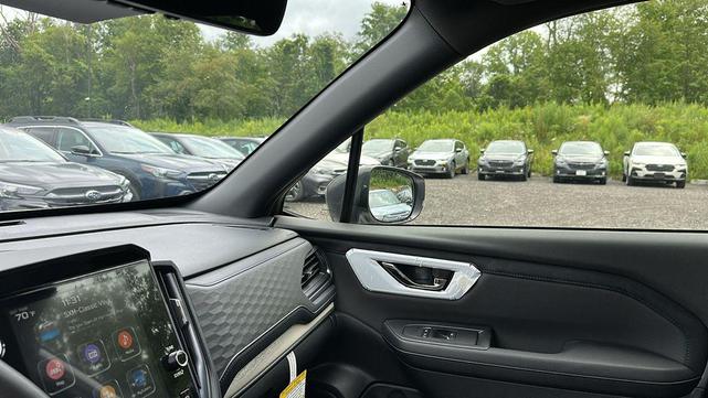 Photo of 2025 Crystal White Pearl Subaru Forester