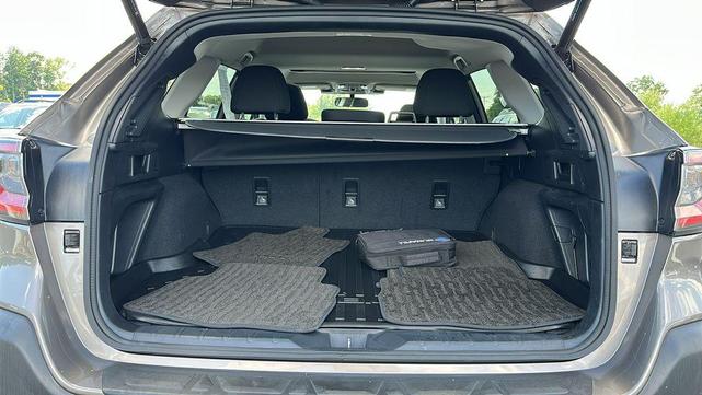 Photo of 2023 Brilliant Bronze Metallic Subaru Outback