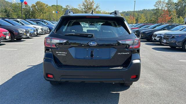 Photo of 2023 Crystal Black Silica Subaru Outback
