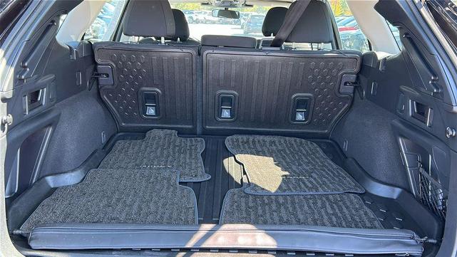 Photo of 2023 Crystal Black Silica Subaru Outback