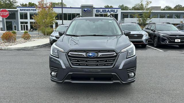 Photo of 2022 Magnetite Gray Metallic Subaru Forester