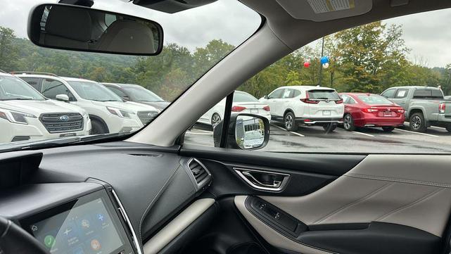 Photo of 2022 Magnetite Gray Metallic Subaru Forester