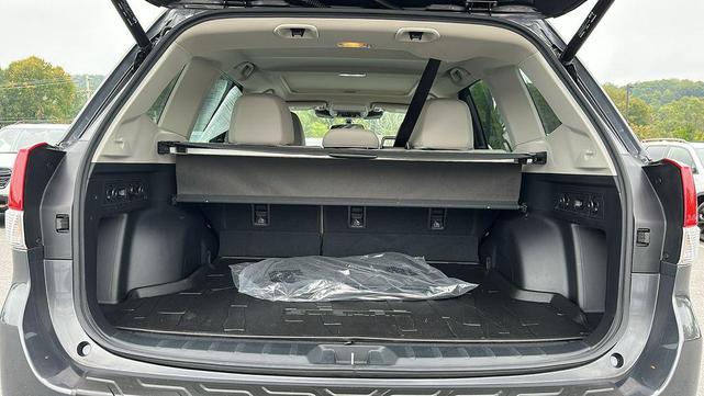 Photo of 2022 Magnetite Gray Metallic Subaru Forester