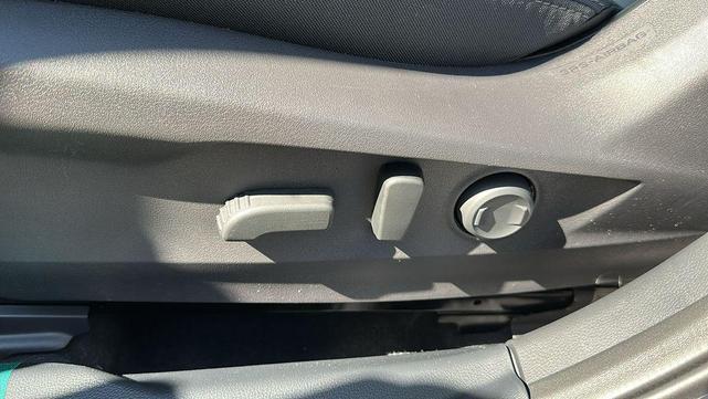 Photo of 2025 Crystal White Pearl Subaru Outback